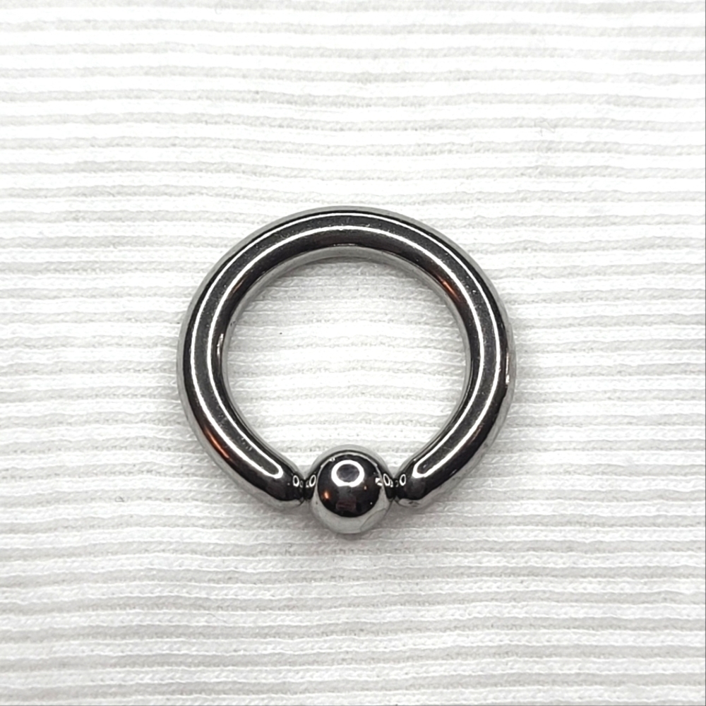 Implant Grade 8 Gauge 1/2" Captive Bead Ring